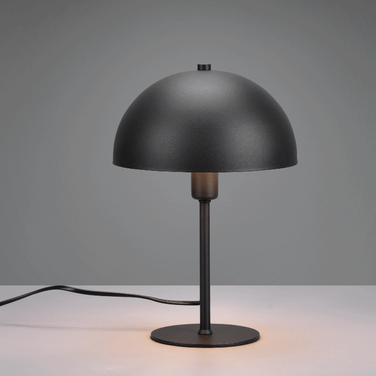 bordslampa_fonsterlampa_nola_svart_small_kontor_vardagsrum_sovrum