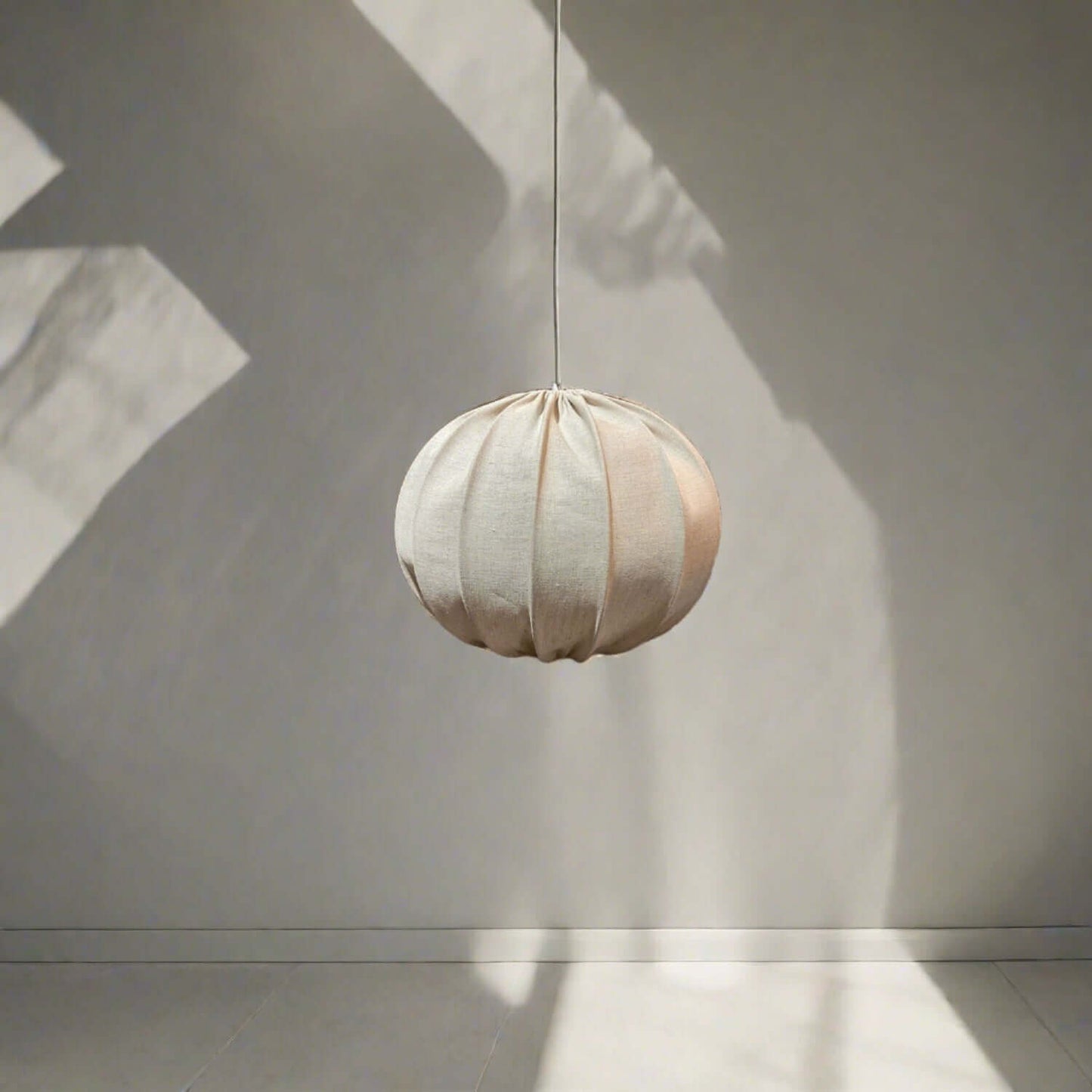 taklampa_boll_linne_natur_40cm